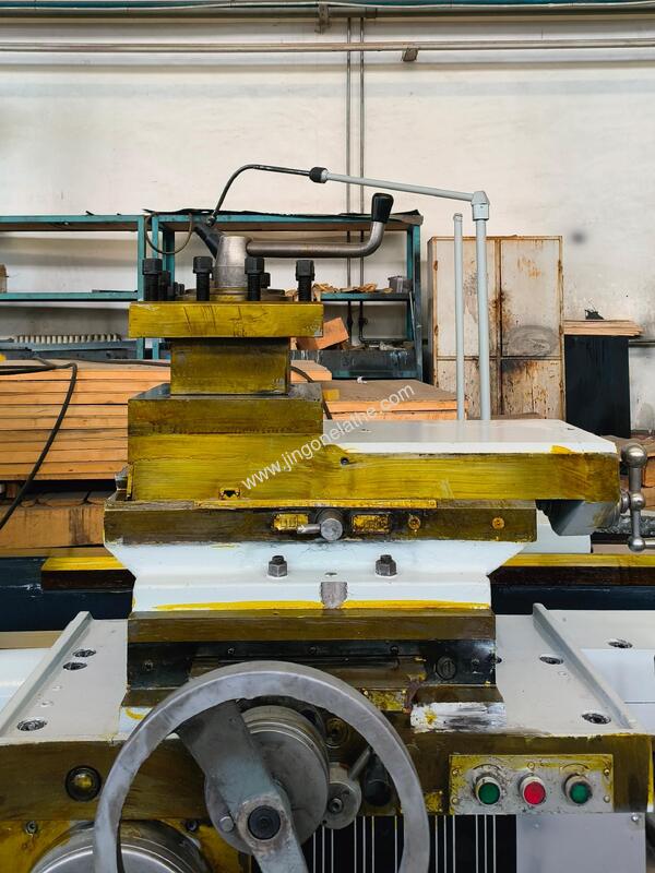 Heavy Duty Manual Metal Lathe CW61100: 3-Ton Load Capacity with 600mm Hardened Guideway