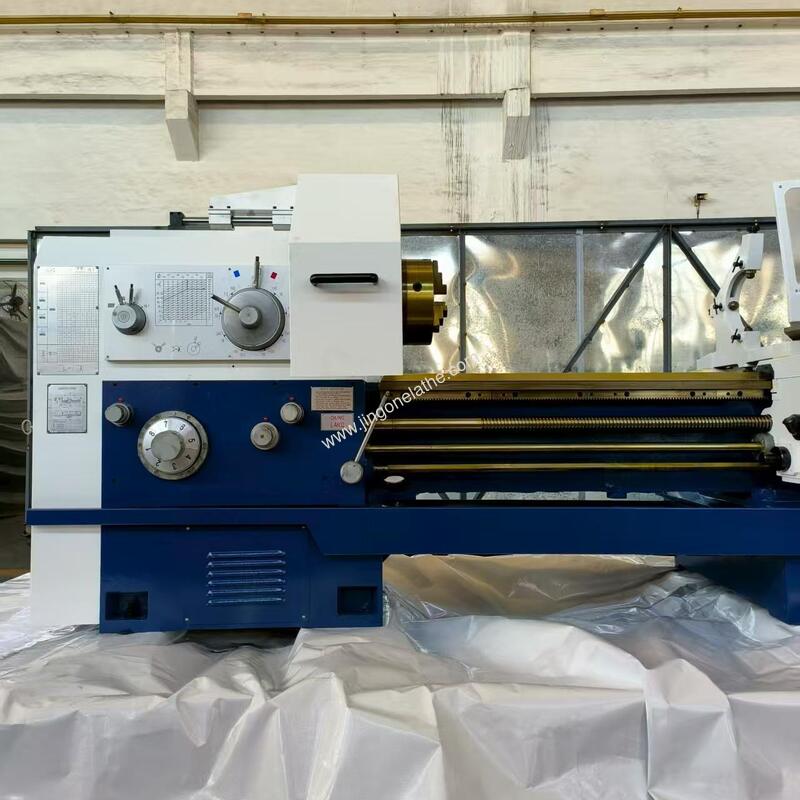 Heavy Duty Center Lathe CW6163x3000: 0.01mm Roundness Error for Precision Industrial Machining