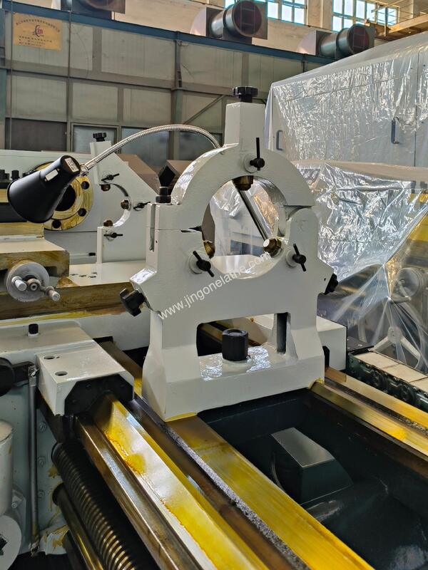 Heavy Duty Parallel Lathe CW6163x2000 with 2000mm Max. Workpiece Length, 11Kw Main Motor Power, and Ra ≤2.5μm Surface Roughness for Precision Turning