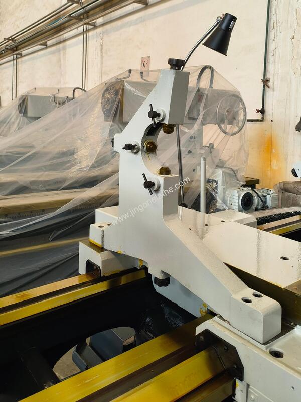 Heavy Duty CW6194B Mechanical Lathe with 940mm Swing, High Stability, and 18-Speed Wide Range for Oversized Workpieces