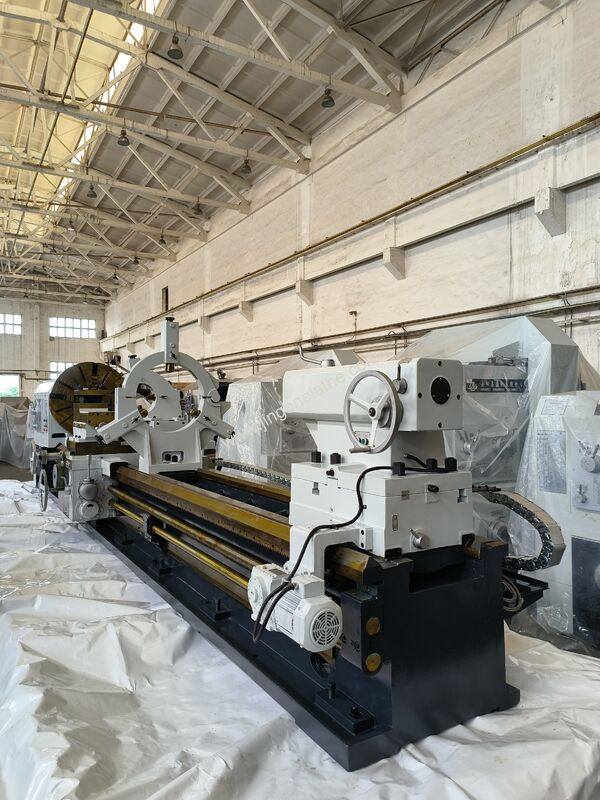 1250mm Large Swing Lathe CW61125 with 6 Ton Load Capacity and 56 Feed Rate Options for Heavy Duty Flange Machining