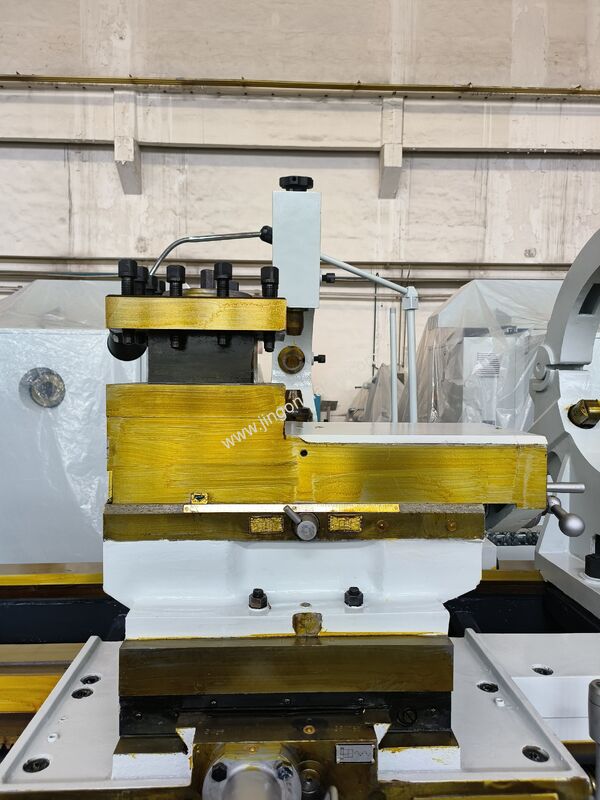 1250mm Large Swing Lathe CW61125 with 6 Ton Load Capacity and 56 Feed Rate Options for Heavy Duty Flange Machining