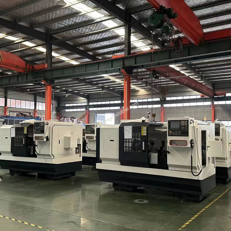 Compact CNC Flat Bed Lathe CK6140x1000: 0.005mm Spindle Runout For Space-Saving Precision Machining